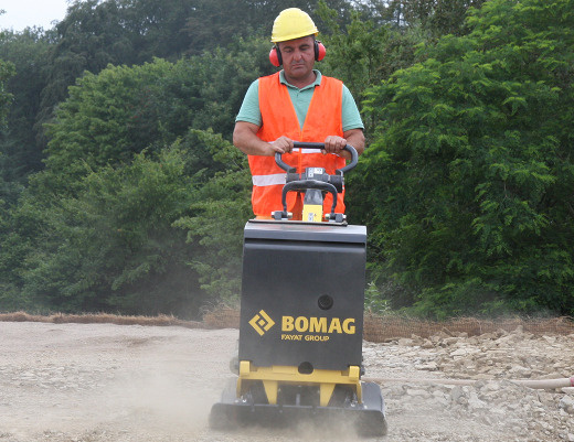 Виброплита реверсивная BOMAG BPR 45/55 D