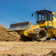 Уплотнитель почвы BOMAG BC 473 EB-3