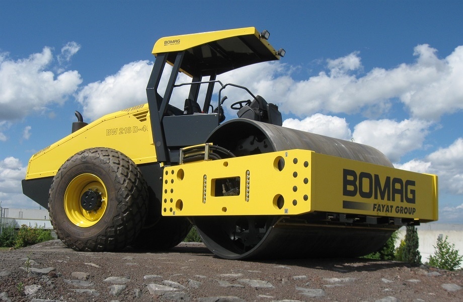 Грунтовый каток BOMAG BW 216 D-40