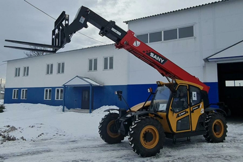 Телескопический погрузчик SANY STH844A, двигатель CUMMINS QSF3.8 T3, 93 кВт, 131,88 л.с., высота подъема 13,4 м, грузоподъемность 3 630 кг