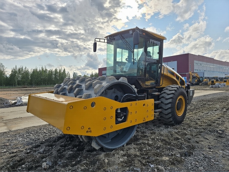 Грунтовый каток SANY SSR160C-10S
