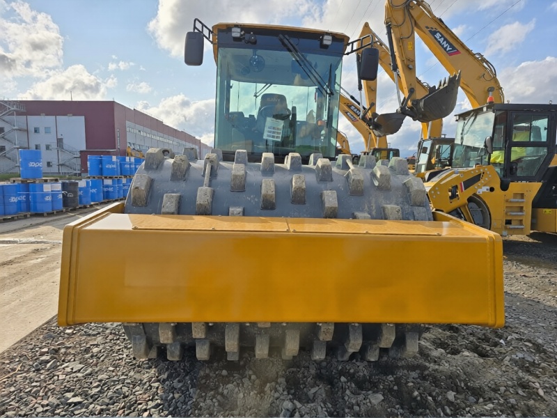 Грунтовый каток SANY SSR160C-10S