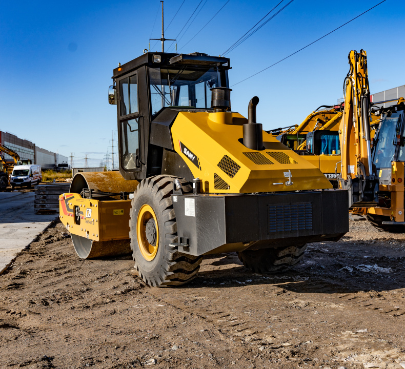 Грунтовый каток SANY SSR140C-8