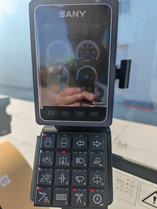 Фронтальный погрузчик SANY SW978K1
