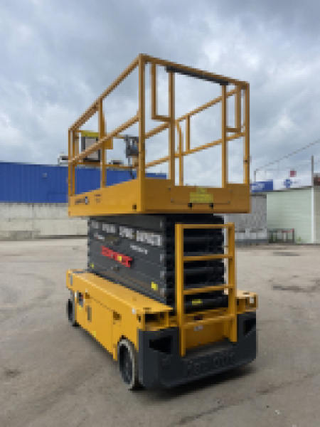 Ножничный подъемник Compact Haulotte 14, рабочая высота 13.75 м