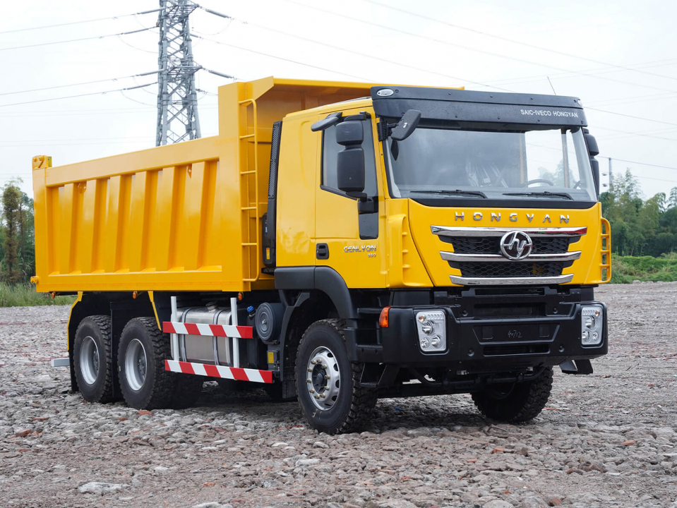 Самосвал Hongyan 6х4 в новой модификации, грузоподъемность 18500 кг