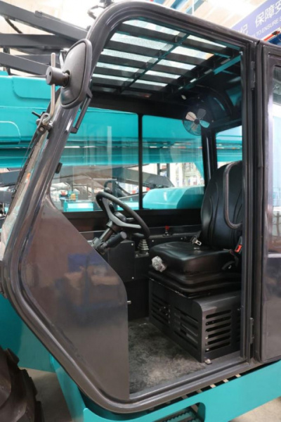 Телескопический погрузчик Sunward SWTH2710
