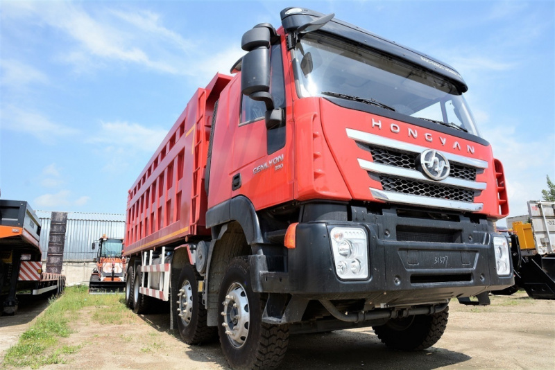 Самосвал Hongyan 8х4